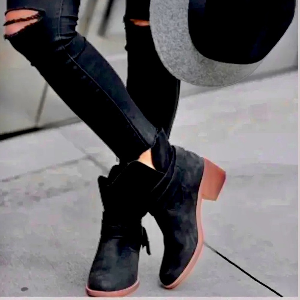 Women’s UGG Elora Boho Ankle Boot - 9.5 - Black Nubuck